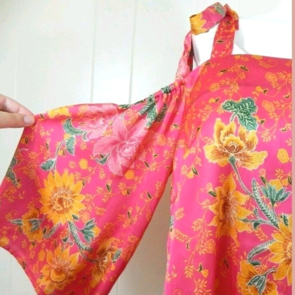 Forever 21 Plus Floral Satin Cold Shoulder Top - Picture 4 of 5